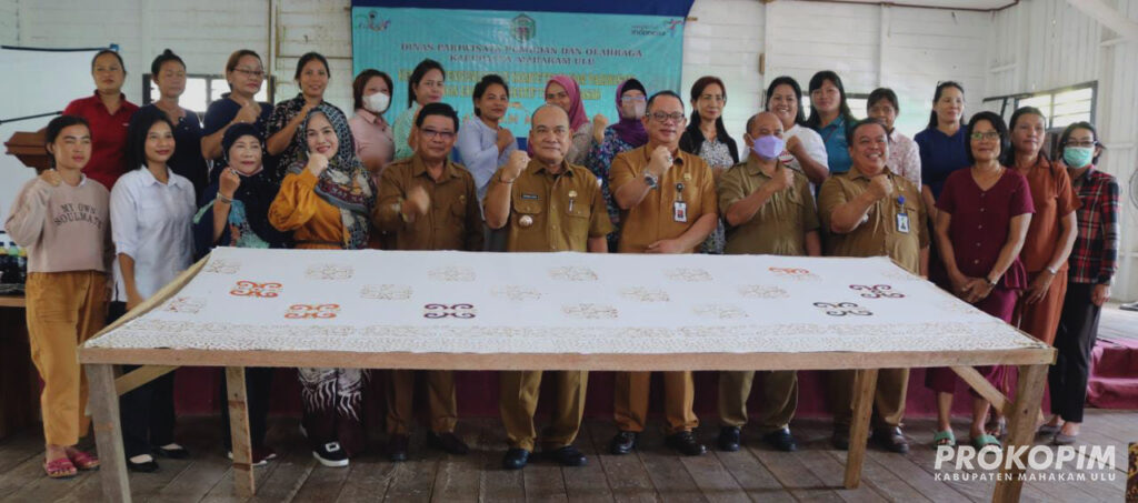 Disparpora Mahulu Gelar Pelatihan Membatik Tingkat Dasar